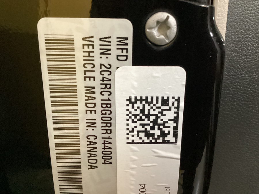Número de imagen Chrysler Pacifica negro 8