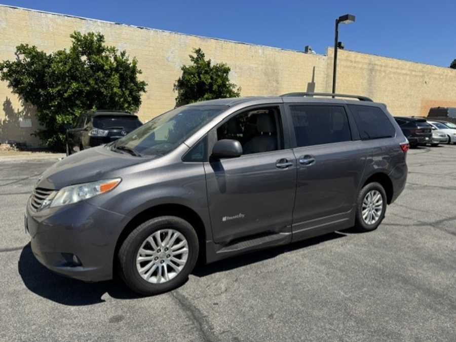Grey Toyota Sienna with Side Entry Automatic Fold Out ramp