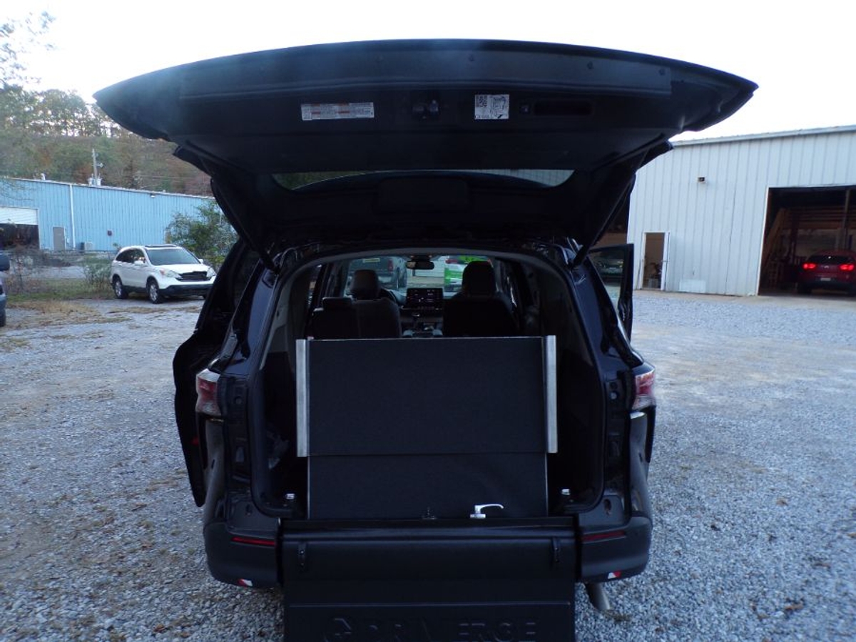 2024 TOYOTA SIENNA - Image 16