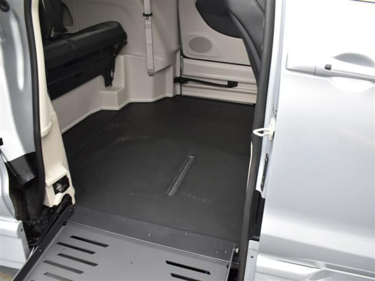 2023 Chrysler Pacifica Touring L - Photo 9