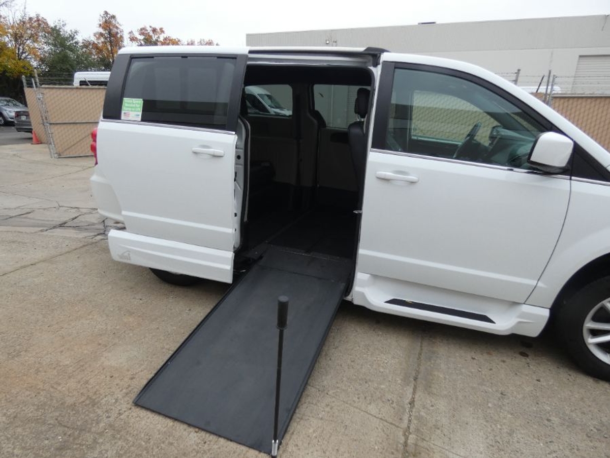 2019 DODGE GRAND CARAVAN - Image 6