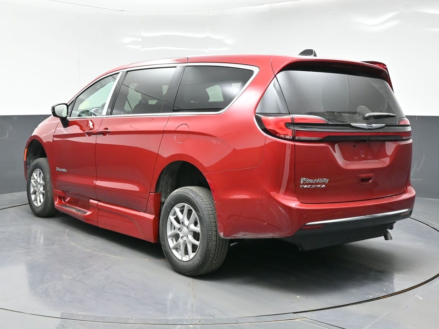 Red Chrysler Pacifica image number 4