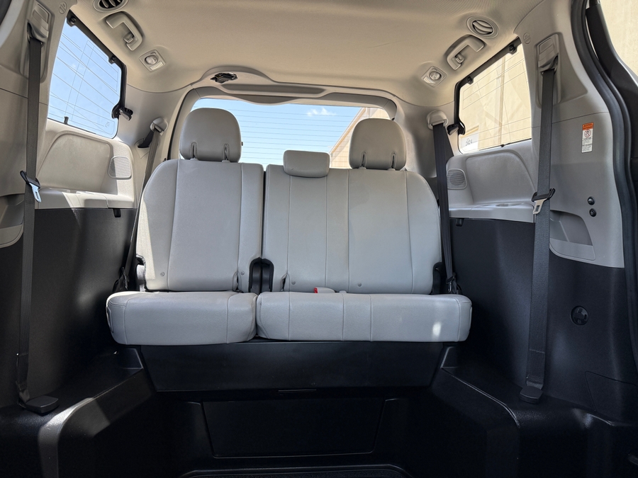 Used 2020 Toyota Sienna Limited - VMI Side Entry In Floor Automatic Ramp