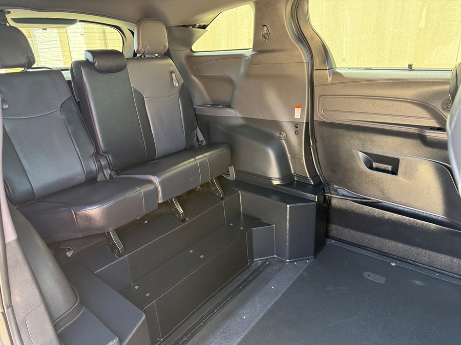 Used 2021 Toyota Sienna Hybrid XSE - VMI Side Entry In Floor Automatic Ramp