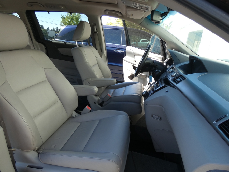 2012 Honda Odyssey EX-L - Photo 6
