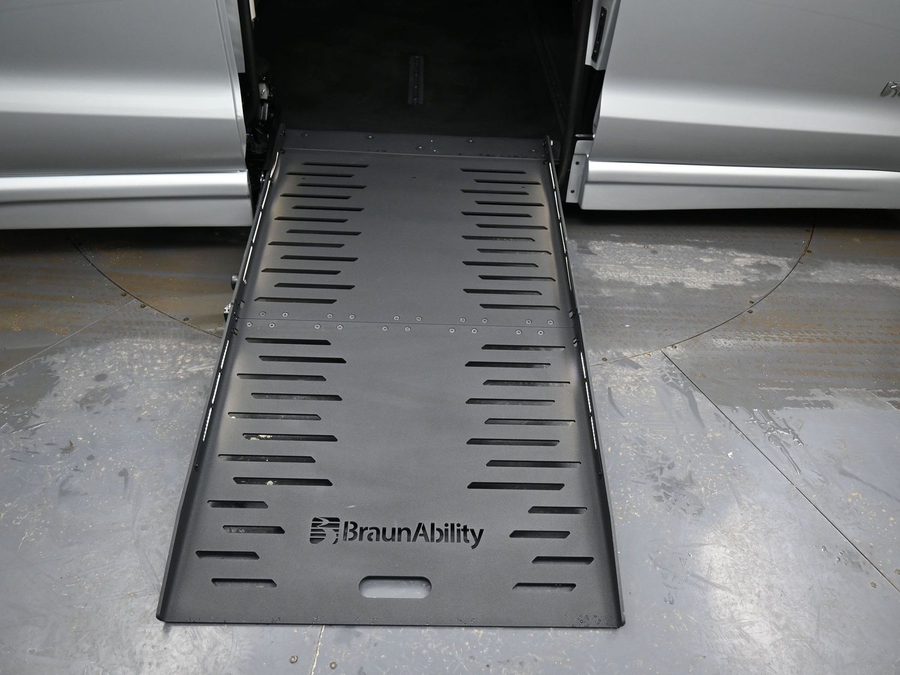 Used 2024 Chrysler Pacifica Touring L - BraunAbility Side Entry Entry Fold Out Automatic Ramp