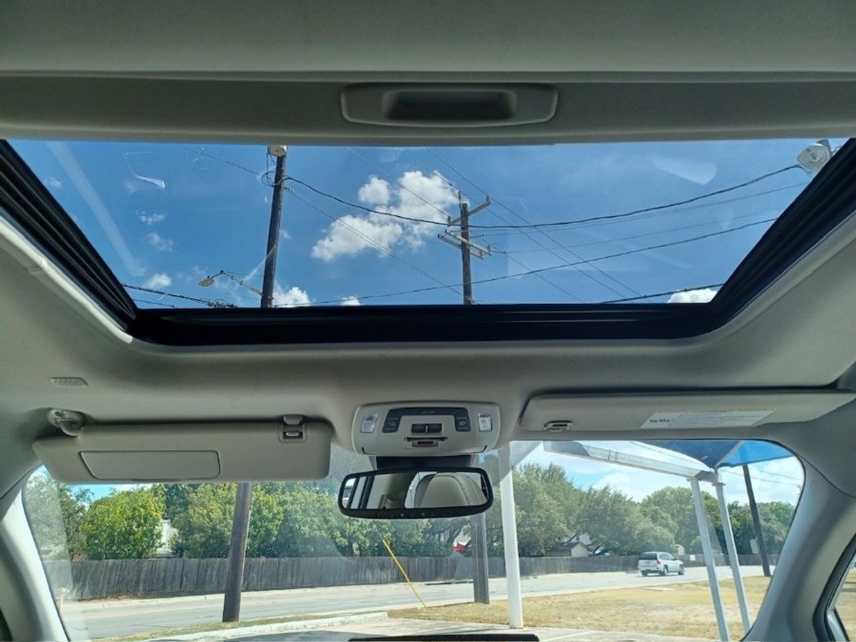 2024 TOYOTA SIENNA - Image 14