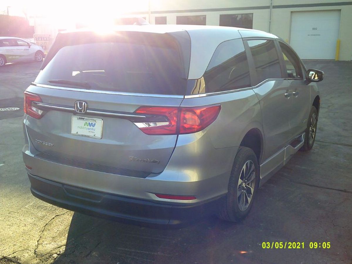 2024 HONDA ODYSSEY - Image 8