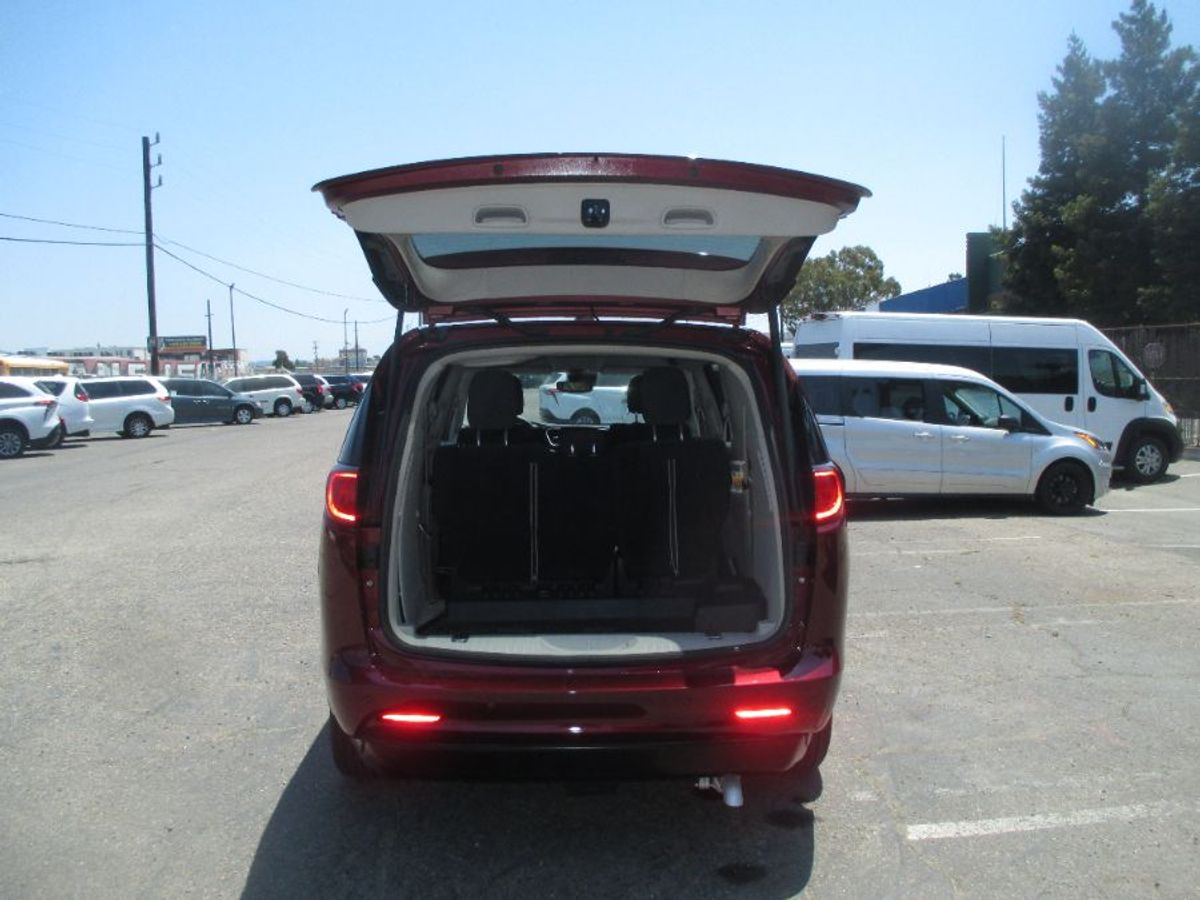 2022 CHRYSLER VOYAGER - Image 12