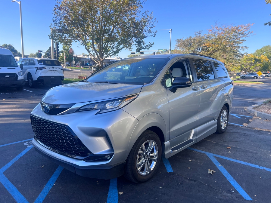 Used 2023 Toyota Sienna Hybrid XSE - VMI Side Entry In Floor Automatic Ramp