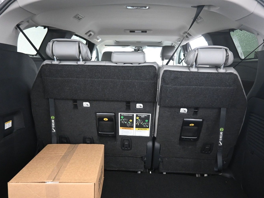 New 2026 Toyota Sienna Hybrid XLE Add - BraunAbility Side Entry In Floor Automatic Ramp