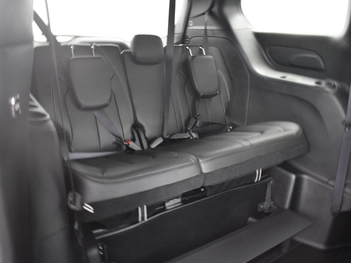 2025 CHRYSLER PACIFICA - Image 10