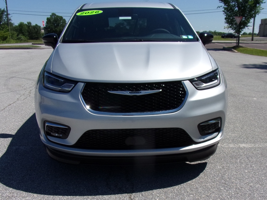 Silver Chrysler Pacifica image number 1