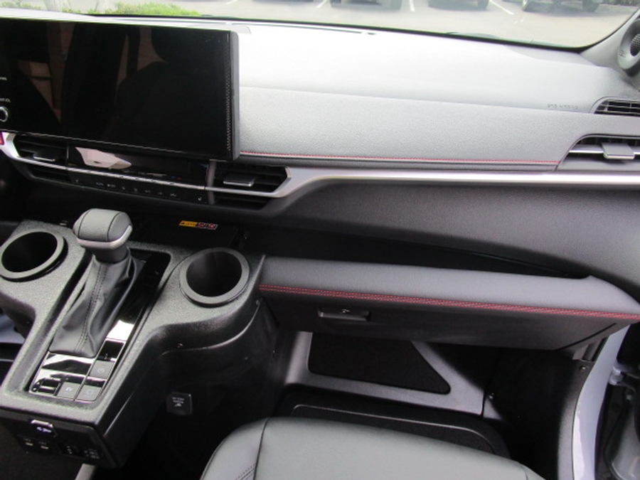 New 2026 Toyota Sienna Hybrid XSE Sport - BraunAbility Side Entry Fold Out Automatic Ramp