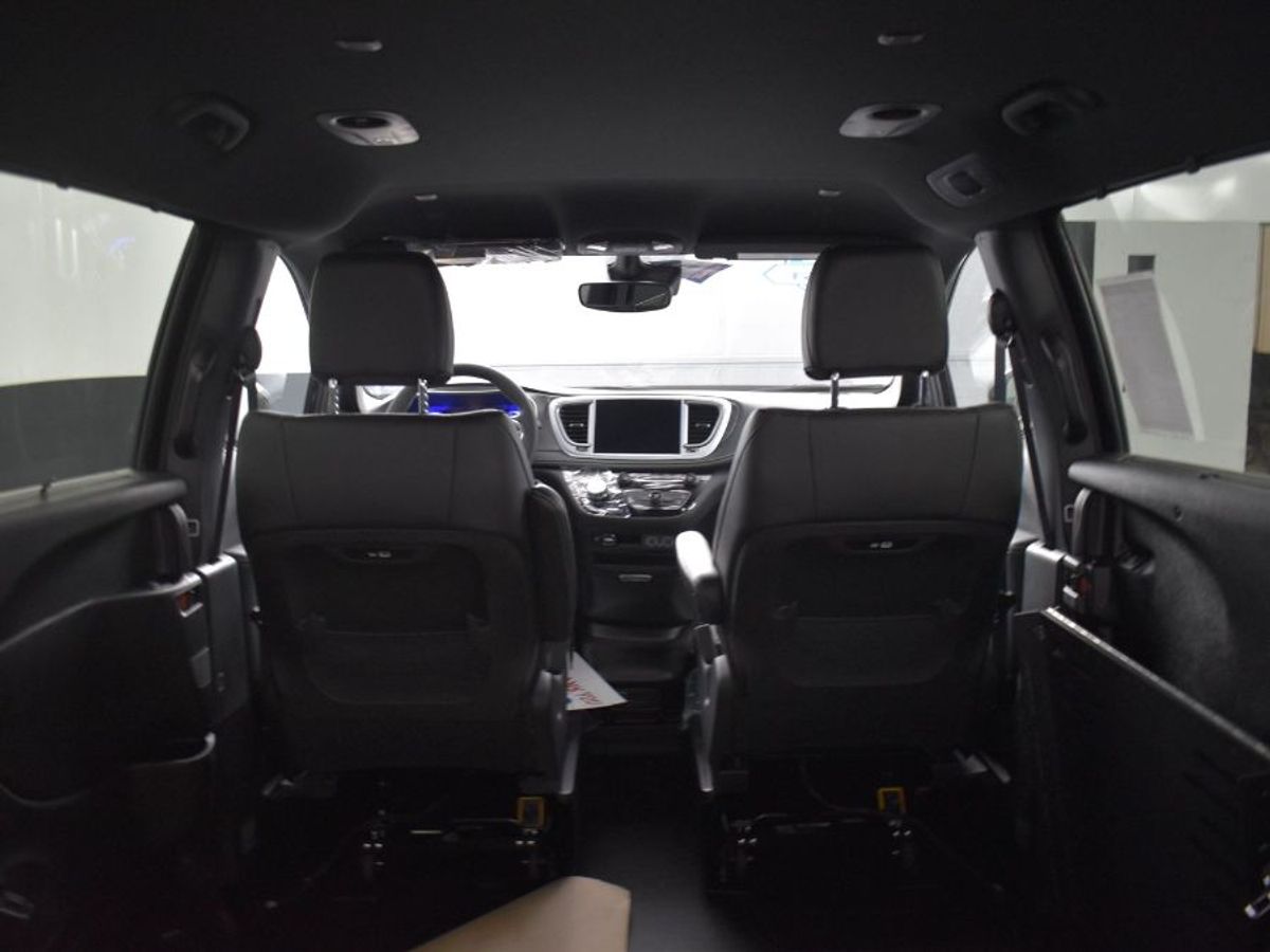 2025 CHRYSLER PACIFICA - Image 15