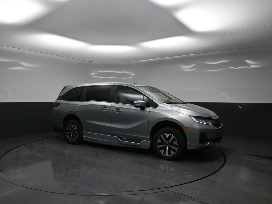 New 2026 Honda Odyssey EX-L - BraunAbility Side Entry Entry In Floor Automatic Ramp