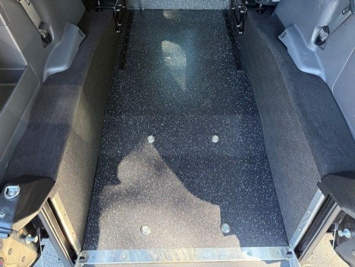 2024 TOYOTA SIENNA - Image 11