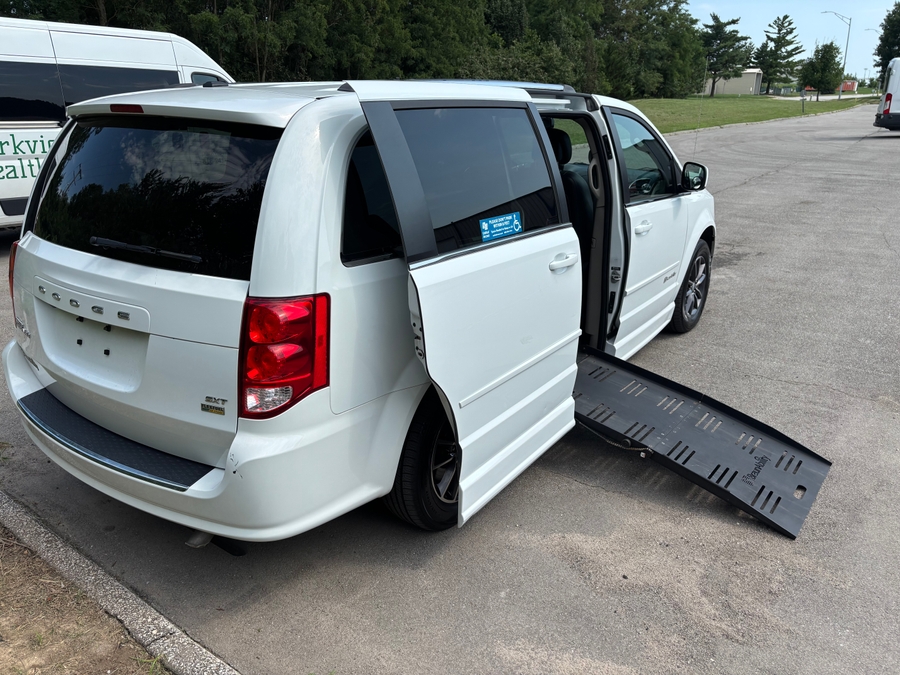 Used 2017 Dodge Grand Caravan SXT - BraunAbility Side Entry Fold Out Automatic Ramp