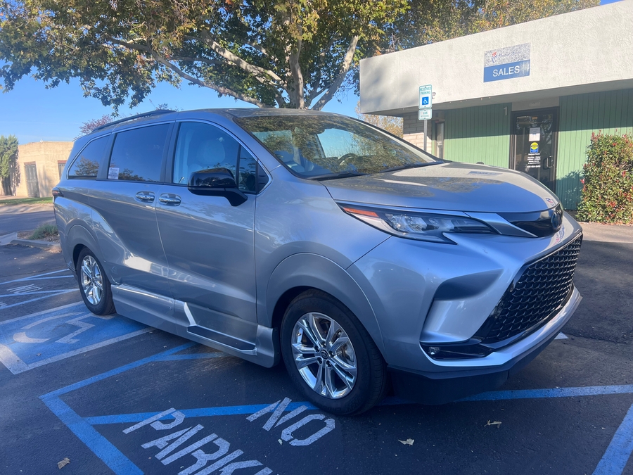Used 2023 Toyota Sienna Hybrid XSE - VMI Side Entry In Floor Automatic Ramp