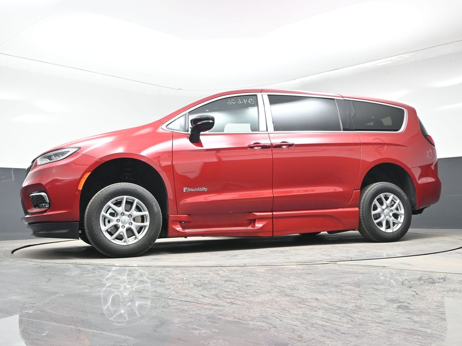 Red Chrysler Pacifica image number 16