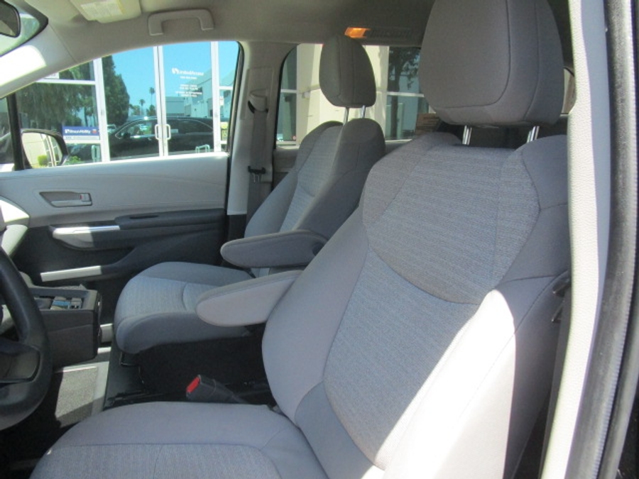 Used 2024 Toyota Sienna Hybrid LE Base - BraunAbility Side Entry Fold Out Automatic Ramp