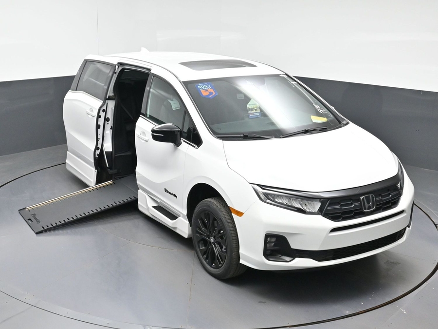 New 2026 Honda Odyssey Sport - BraunAbility Side Entry Entry In Floor Automatic Ramp