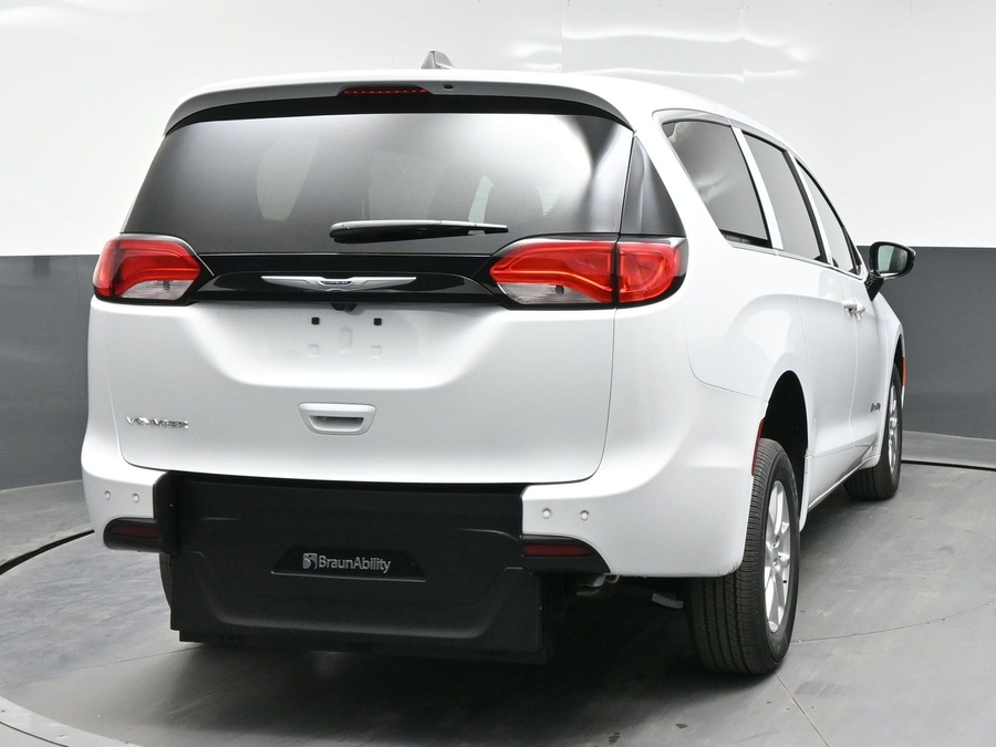 New 2026 Chrysler Voyager LX - BraunAbility Rear Entry Entry Fold Out Manual Ramp