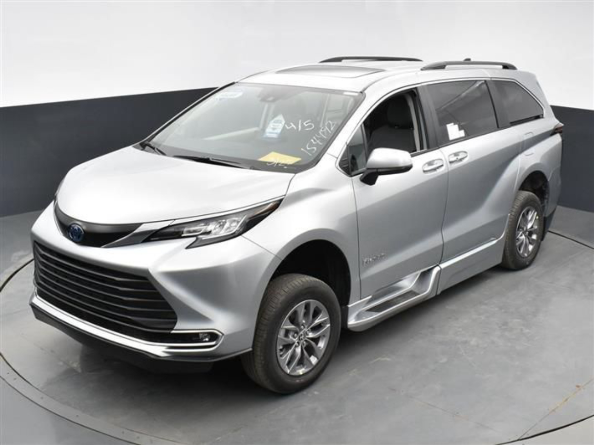2023 TOYOTA SIENNA - Image 22