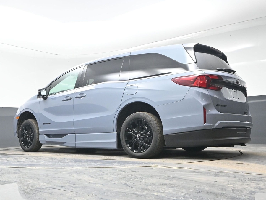 New 2026 Honda Odyssey Sport - BraunAbility Side Entry Entry In Floor Automatic Ramp