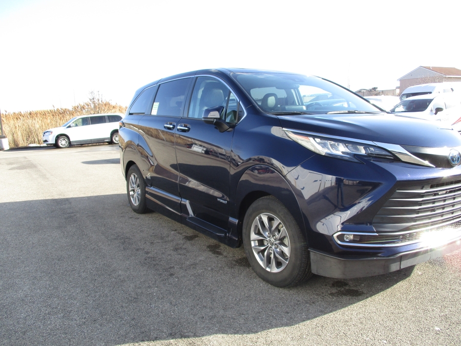 2021 TOYOTA SIENNA - Image 9