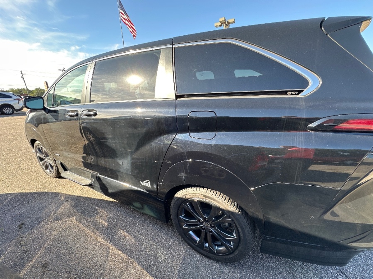 2021 TOYOTA SIENNA - Image 4