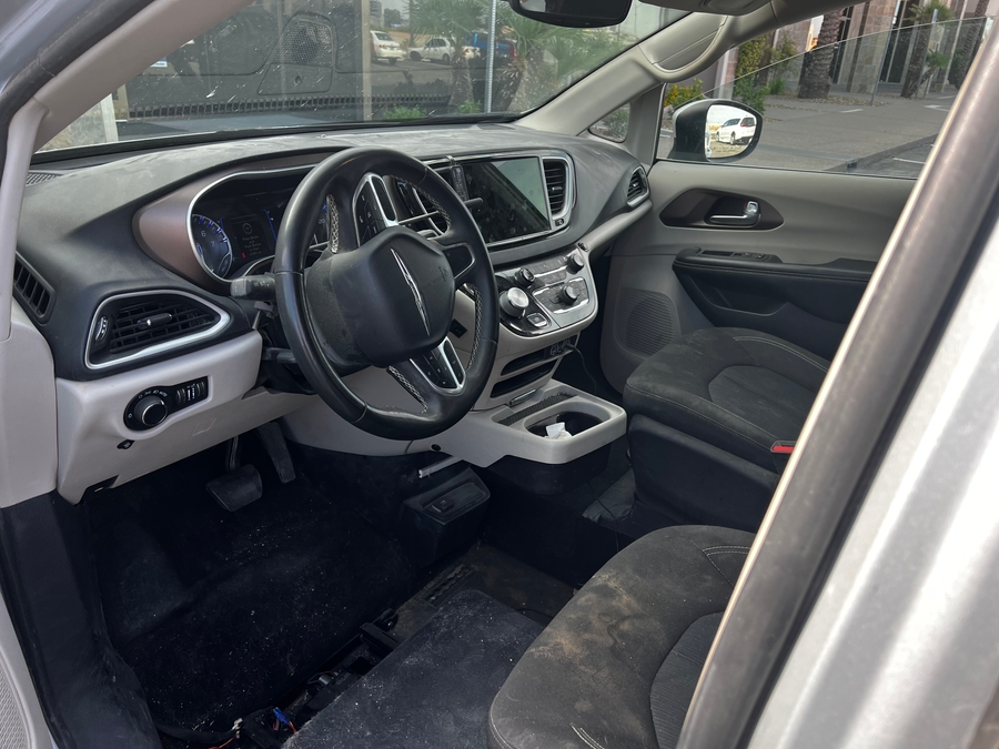 Used 2022 Chrysler Voyager LX - VMI Side Entry Entry In Floor Automatic Ramp