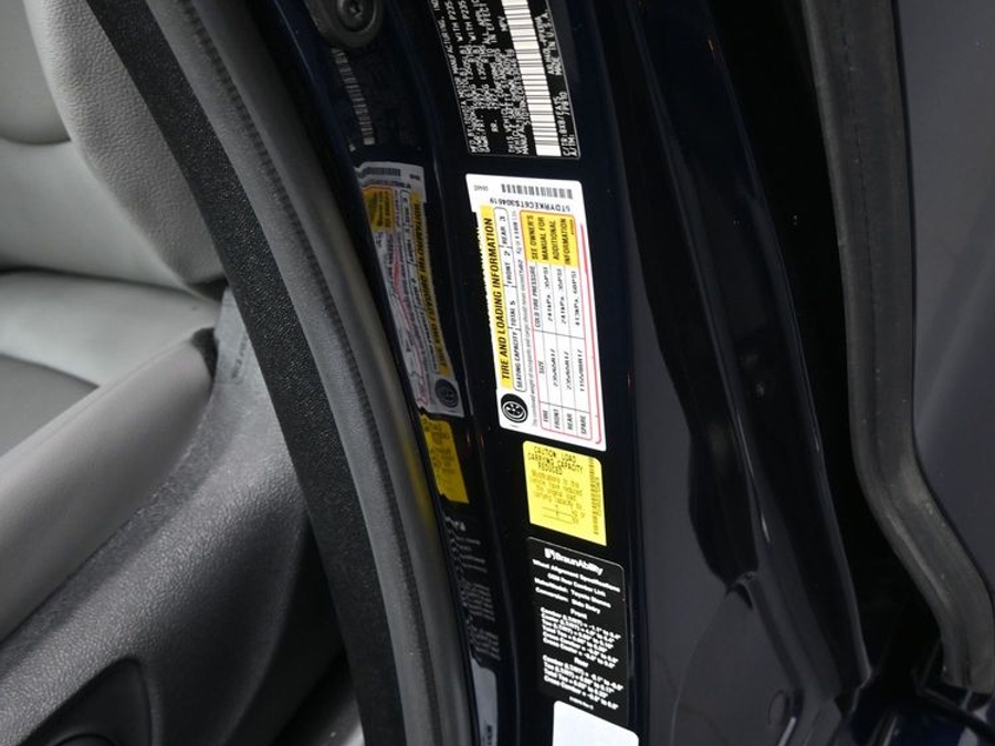 New 2026 Toyota Sienna Hybrid XLE Base - BraunAbility Side Entry Entry Fold Out Automatic Ramp