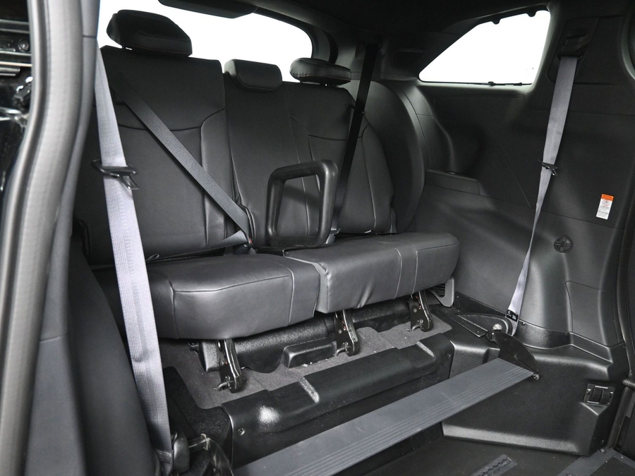New 2026 Toyota Sienna Hybrid XSE Sport - BraunAbility Side Entry In Floor Automatic Ramp
