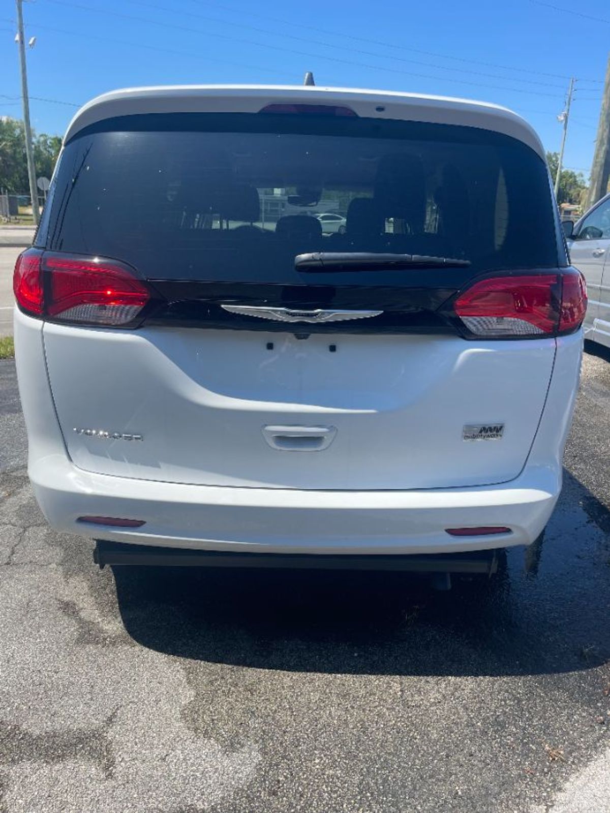 2024 CHRYSLER VOYAGER - Image 7