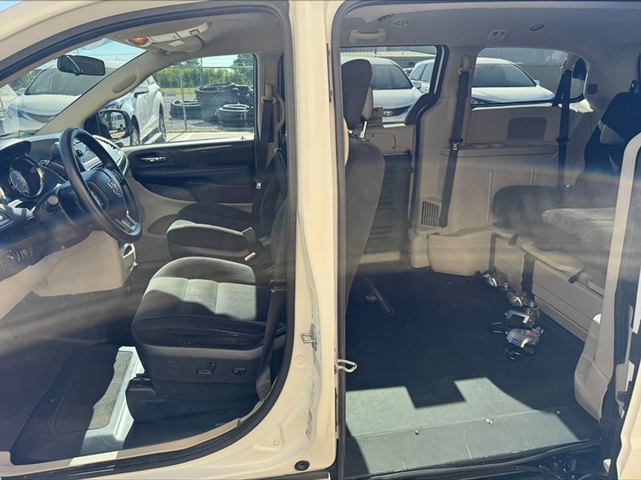 Used 2016 Dodge Grand Caravan SXT - BraunAbility Side Entry Entry Fold Out Manual Ramp