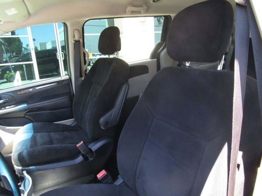 Used 2015 Dodge Grand Caravan SXT - VMI Side Entry Entry In Floor Automatic Ramp