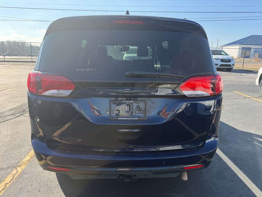 Used 2020 Chrysler Pacifica Touring L Sport - BraunAbility Side Entry Entry Fold Out Automatic Ramp