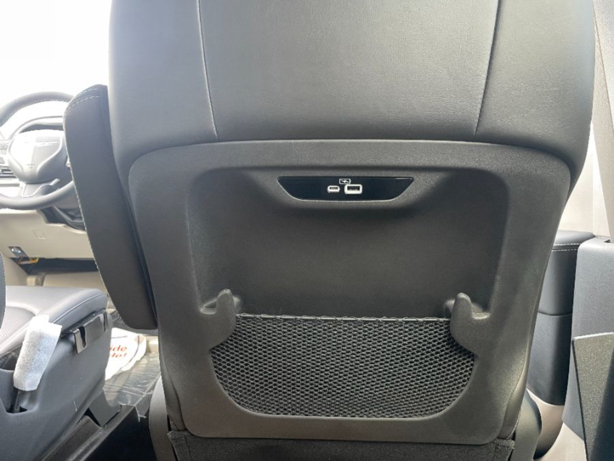 2023 CHRYSLER PACIFICA - Image 20