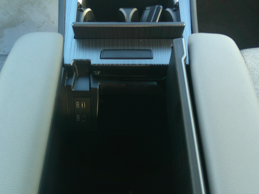 2025 TOYOTA SIENNA - Image 14