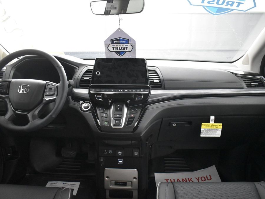 New 2025 Honda Odyssey Elite - BraunAbility Side Entry Entry In Floor Automatic Ramp