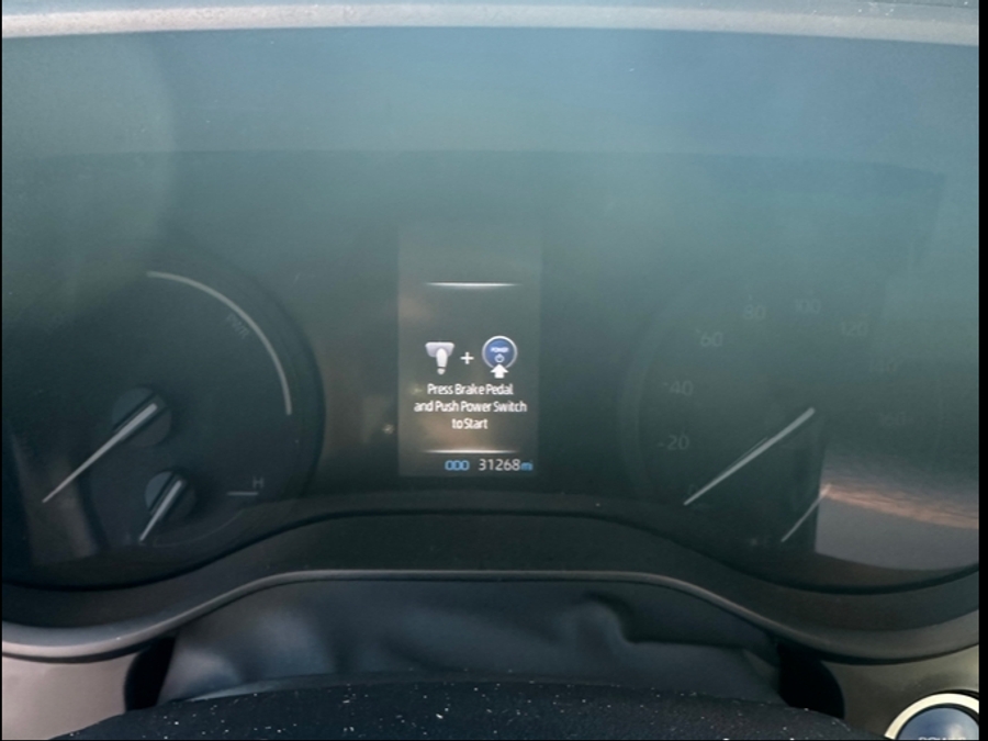 Used 2021 Toyota Sienna Hybrid LE - BraunAbility Side Entry Entry Fold Out Automatic Ramp