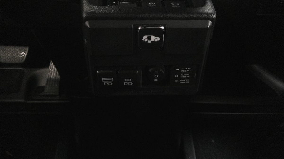 2024 TOYOTA SIENNA - Image 20