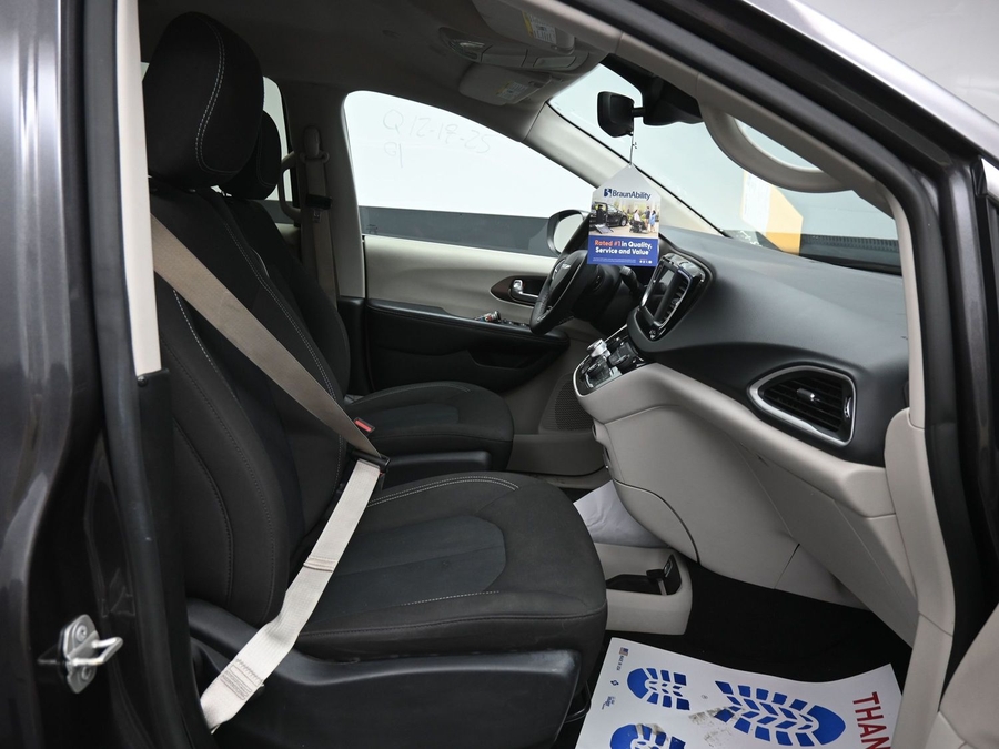 Used 2023 Chrysler Voyager LX - BraunAbility Side Entry Entry Fold Out Manual Ramp