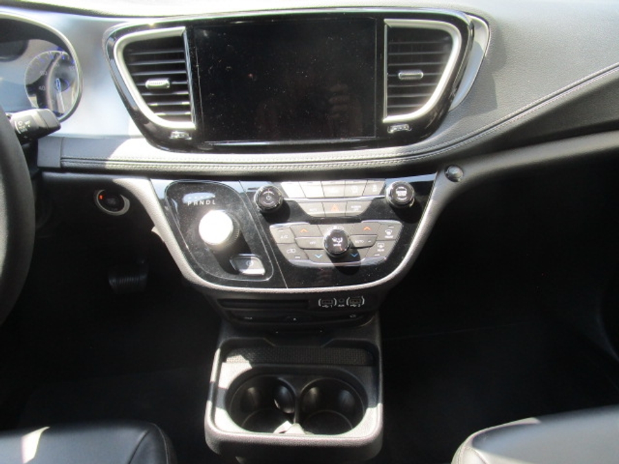 Used 2023 Chrysler Pacifica Touring L - VMI Side Entry Entry In Floor Automatic Ramp