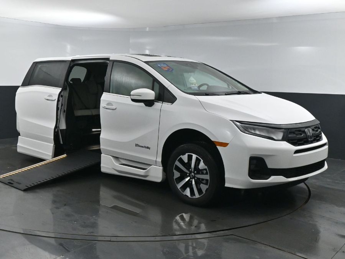 2026 Honda Odyssey EX-L's photo