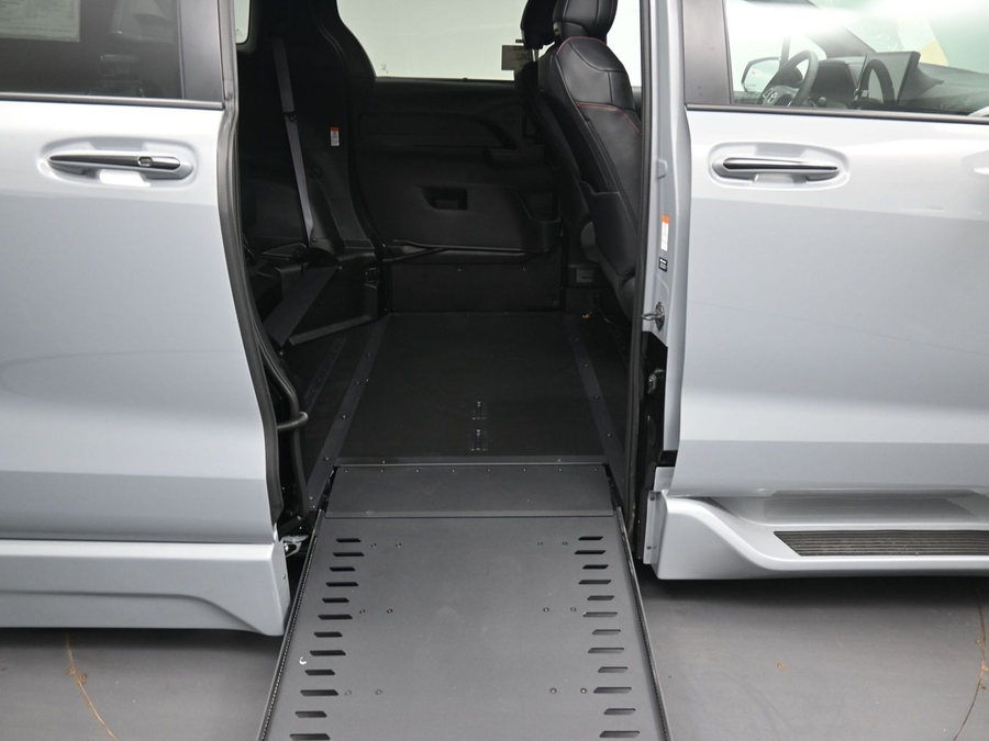 New 2026 Toyota Sienna Hybrid XSE Sport - BraunAbility Side Entry In Floor Automatic Ramp