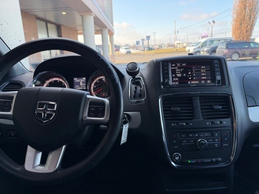 Used 2016 Dodge Grand Caravan R/T - BraunAbility Side Entry Entry In Floor Automatic Ramp