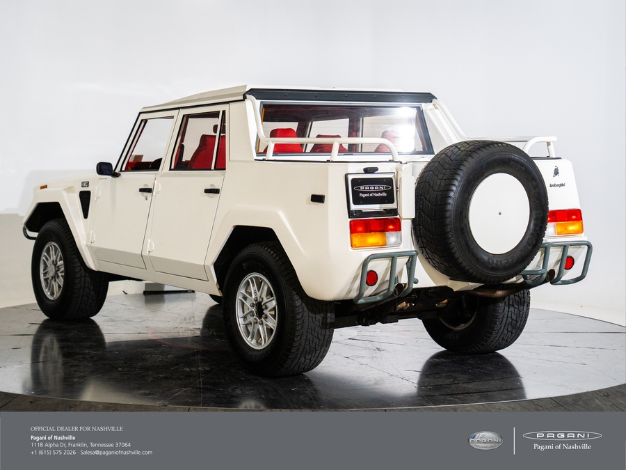 1990 Lamborghini LM002