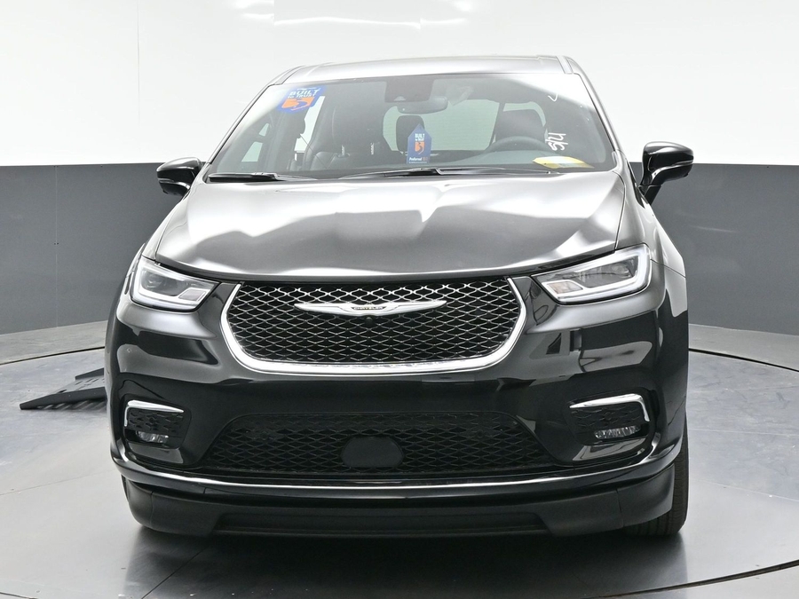 New 2026 Chrysler Pacifica Select Safety - BraunAbility Side Entry Fold Out Automatic Ramp